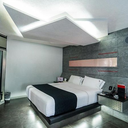 Kuboz Motor Hotel Zapopan Ngoại thất bức ảnh